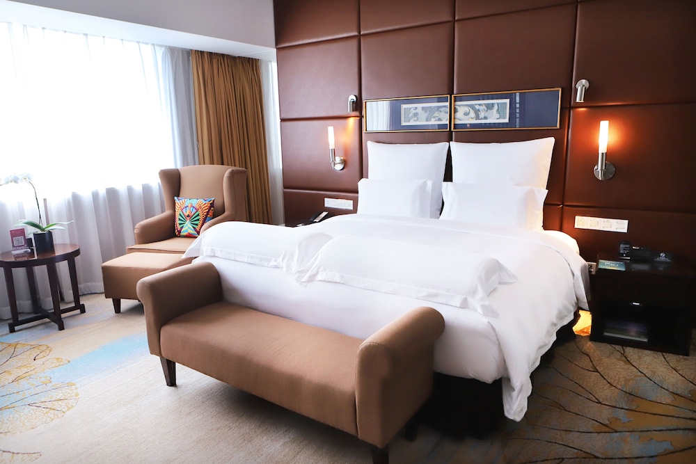 HABITACIÓN SUPERIOR, 1 Cama King Size, Vistas al Patio del hotel Pullman Guangzhou Baiyun Airport. Foto 3