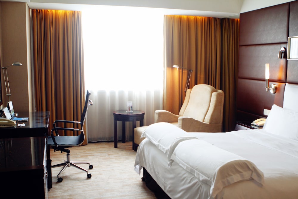 HABITACIÓN SUPERIOR, 2 Camas Individuales, Vistas al Patio del hotel Pullman Guangzhou Baiyun Airport. Foto 3
