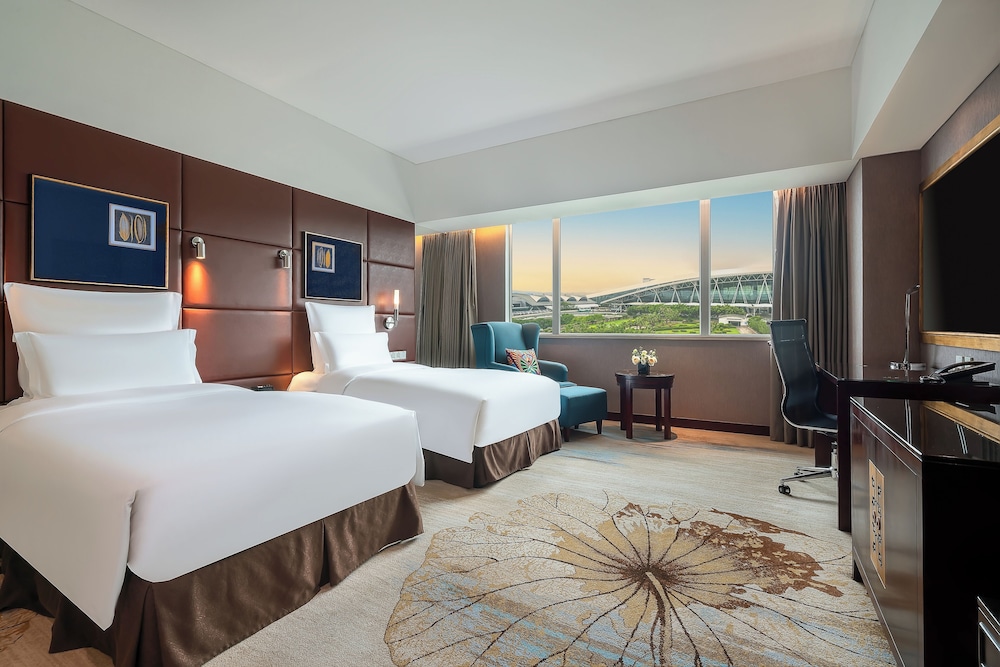 HABITACIÓN DELUXE, 2 Camas Individuales, Vistas al Aeropuerto del hotel Pullman Guangzhou Baiyun Airport. Foto 2