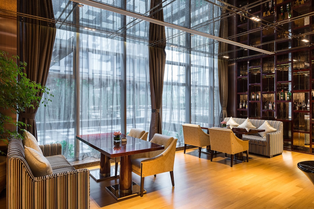HABITACIÓN EJECUTIVA, Salón Ejecutivo, Dos Camas Individuales, Vistas al Aeropuerto del hotel Pullman Guangzhou Baiyun Airport. Foto 5