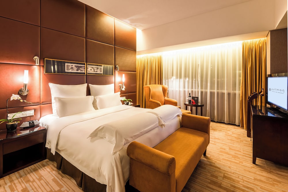 SUITE DELUXE, 1 Cama King Size, Vistas al Aeropuerto del hotel Pullman Guangzhou Baiyun Airport. Foto 7