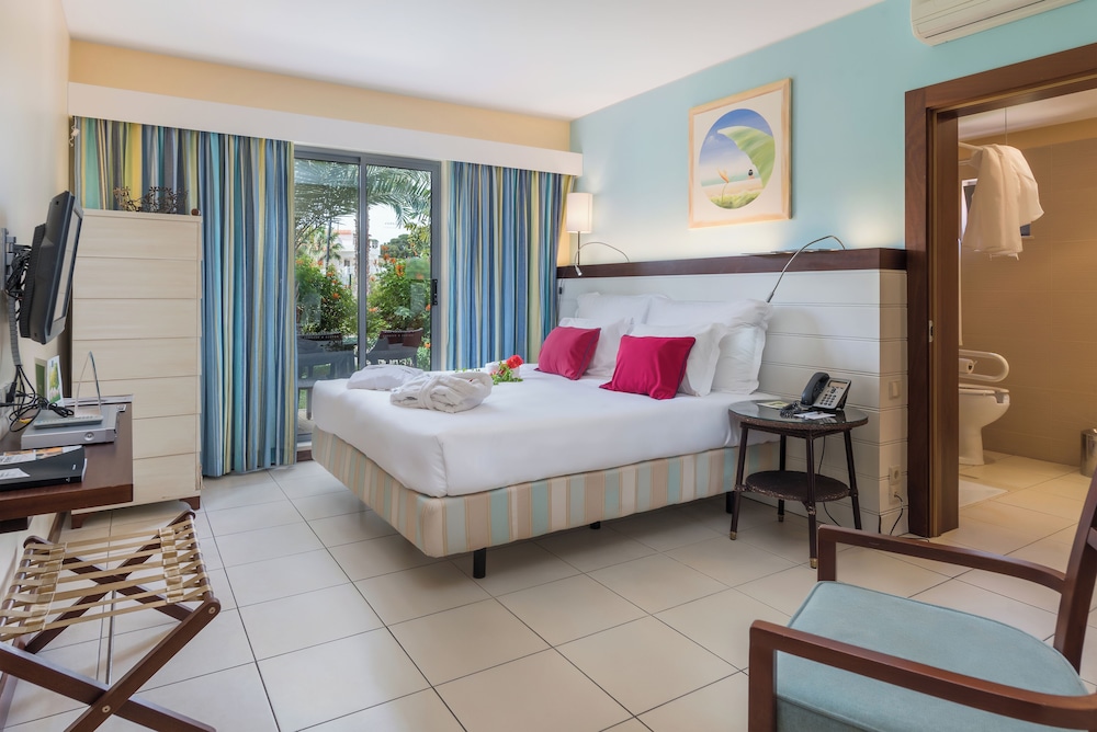 Habitación clásica con 2 camas individuales del hotel Pestana Porto Santo Beach Resort and SPA - All Inclusive. Foto 3