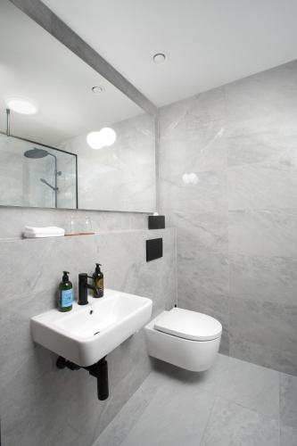 Habitación Doble Deluxe del hotel Klaustur. Foto 16