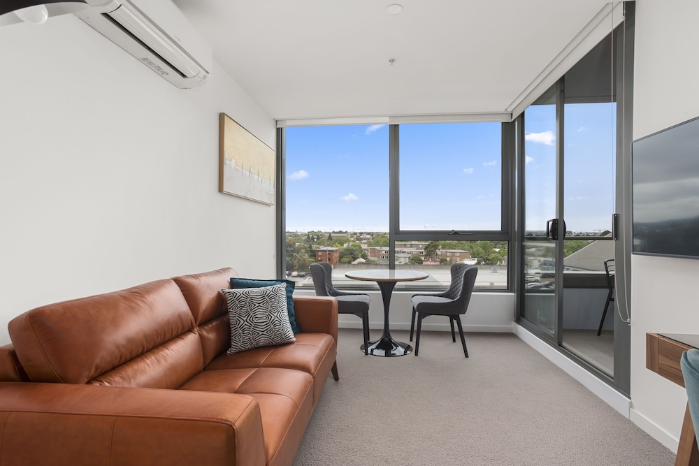 Apartamento premium de 1 dormitorio con cama king size y balcón del hotel The Sebel Melbourne Moonee Ponds. Foto 9