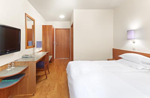Habitación con cama extragrande. del hotel Hérað - Berjaya Iceland Hotels. Foto 2