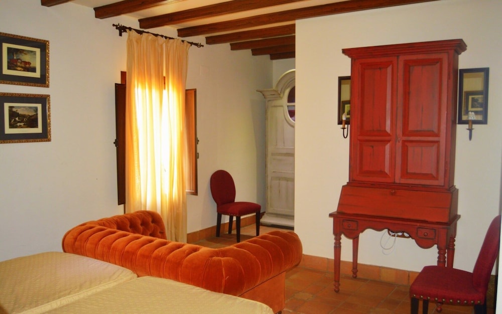 Habitación con 2 camas individuales del hotel Hacienda Montija. Foto 3