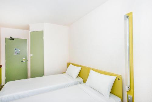 Habitación Doble Estándar - 2 camas del hotel Ibis Budget Dandenong. Foto 7