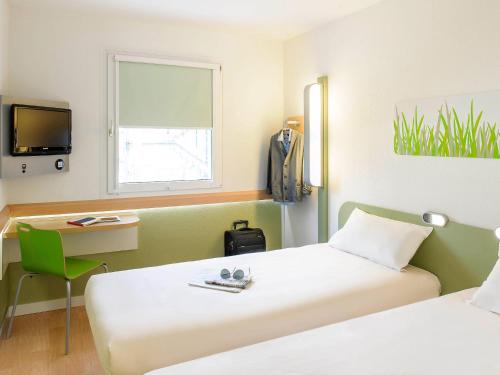 Habitación Doble Estándar - 2 camas del hotel Ibis Budget Dandenong. Foto 10