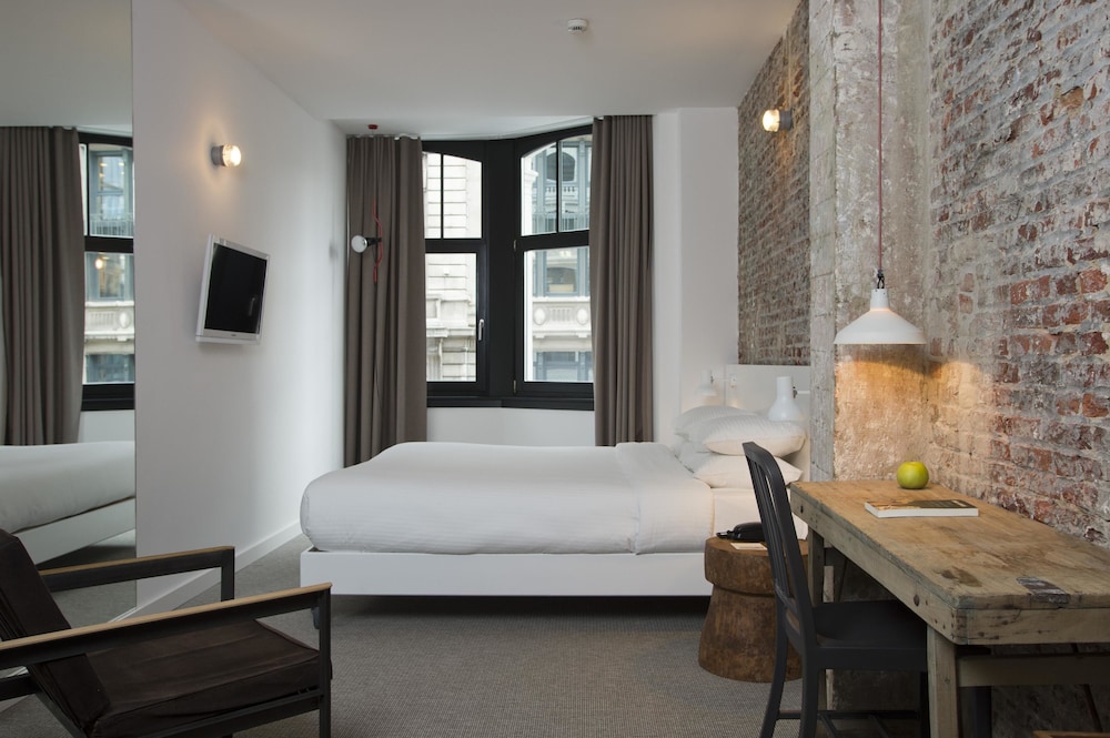 Habitación clásica doble del hotel 9hotel Central. Foto 1