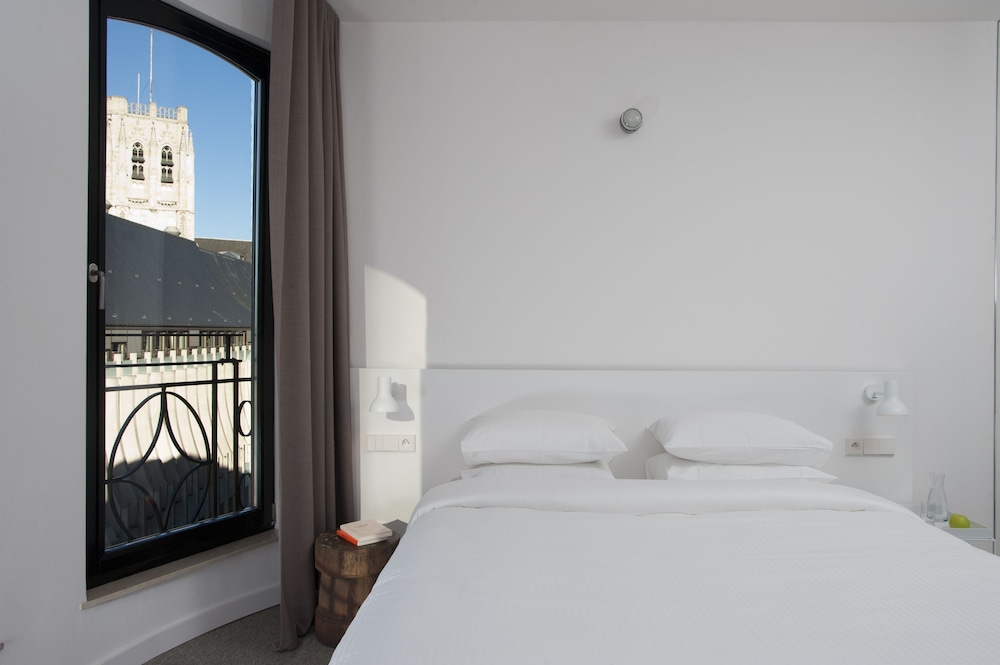 Habitación clásica doble del hotel 9hotel Central. Foto 3