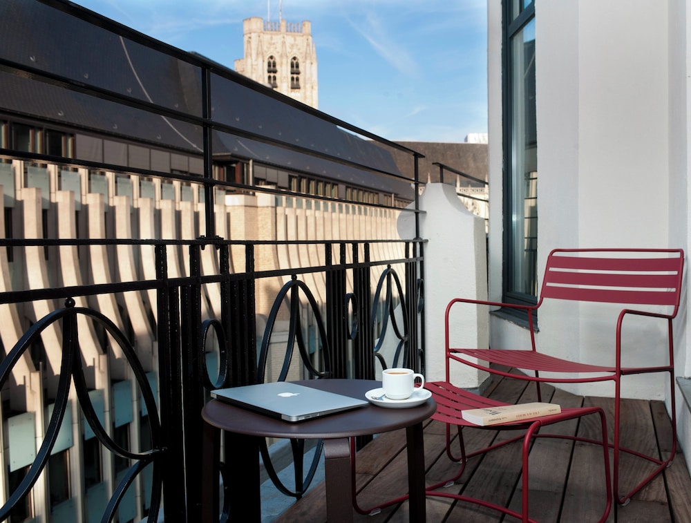 Habitación individual del hotel 9hotel Central. Foto 2