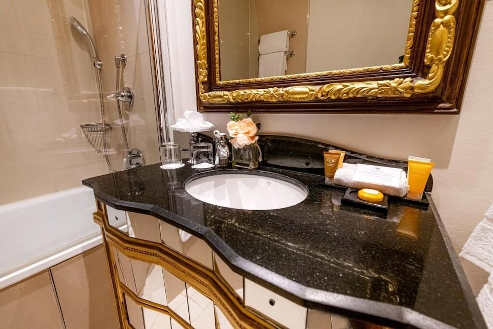 Habitación doble (King) del hotel Ashburn. Foto 5