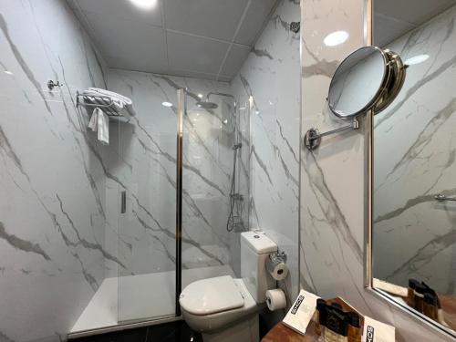 Habitación Doble - 2 camas del hotel Adriano. Foto 20