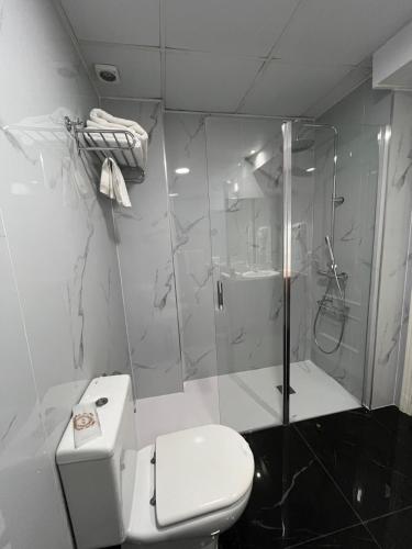 Habitación Doble - 2 camas del hotel Adriano. Foto 17