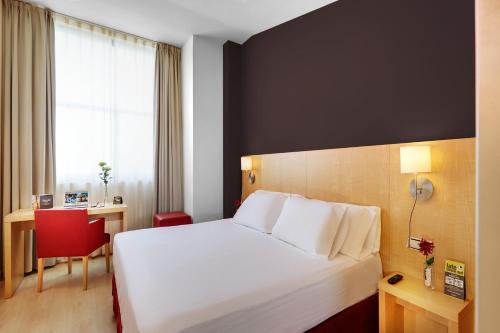 Habitación Doble con cama extragrande del hotel Sercotel Portales