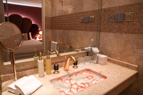 Executive Passion Room - With Shower del hotel Paris J'adore and Spa. Foto 6