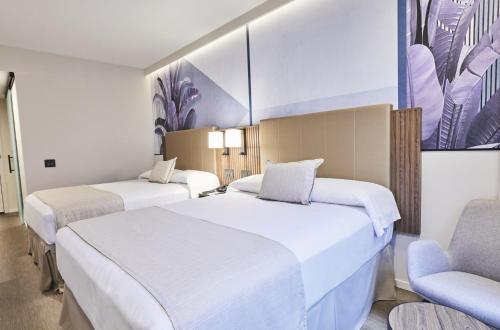 Deluxe con 2 camas grandes del hotel Riu Plaza Manhattan Times Square. Foto 1