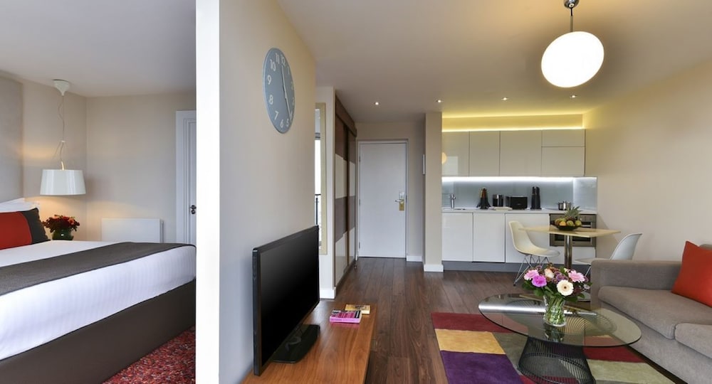 Estudio Premier del hotel Fraser Place Canary Wharf. Foto 1