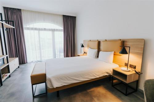 Habitación Estándar con vistas a la ciudad del hotel Cavalieri Hotel Malta, a member of Radisson Individuals. Foto 1