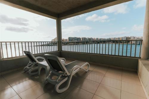 Habitación Premium del hotel Cavalieri Hotel Malta, a member of Radisson Individuals. Foto 2