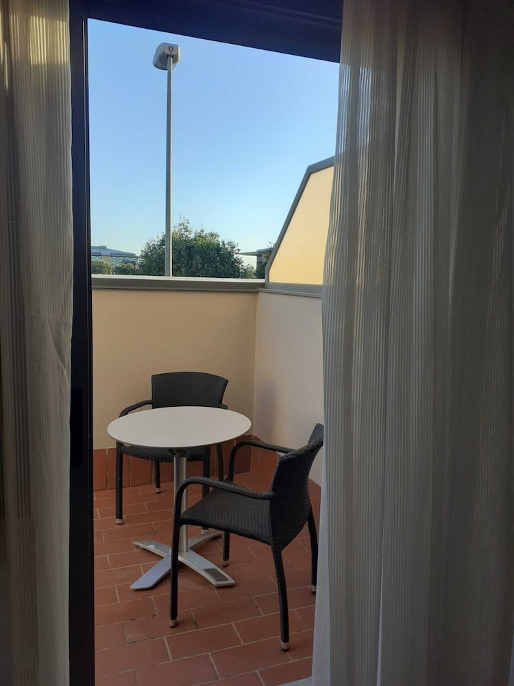 Apartamento, 1 habitación, terraza del hotel Iberflat Vega De Triana. Foto 3