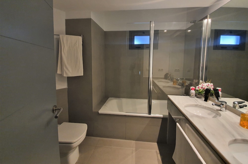 Apartamento Con Cocina 1 habitación 2 Camas individuales del hotel Iberflat Vega De Triana. Foto 4
