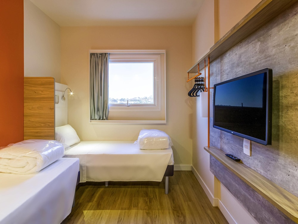 Apartamento, 2 camas individuales del hotel Ibis Budget Ribeirão Preto Vila Do Golf. Foto 3