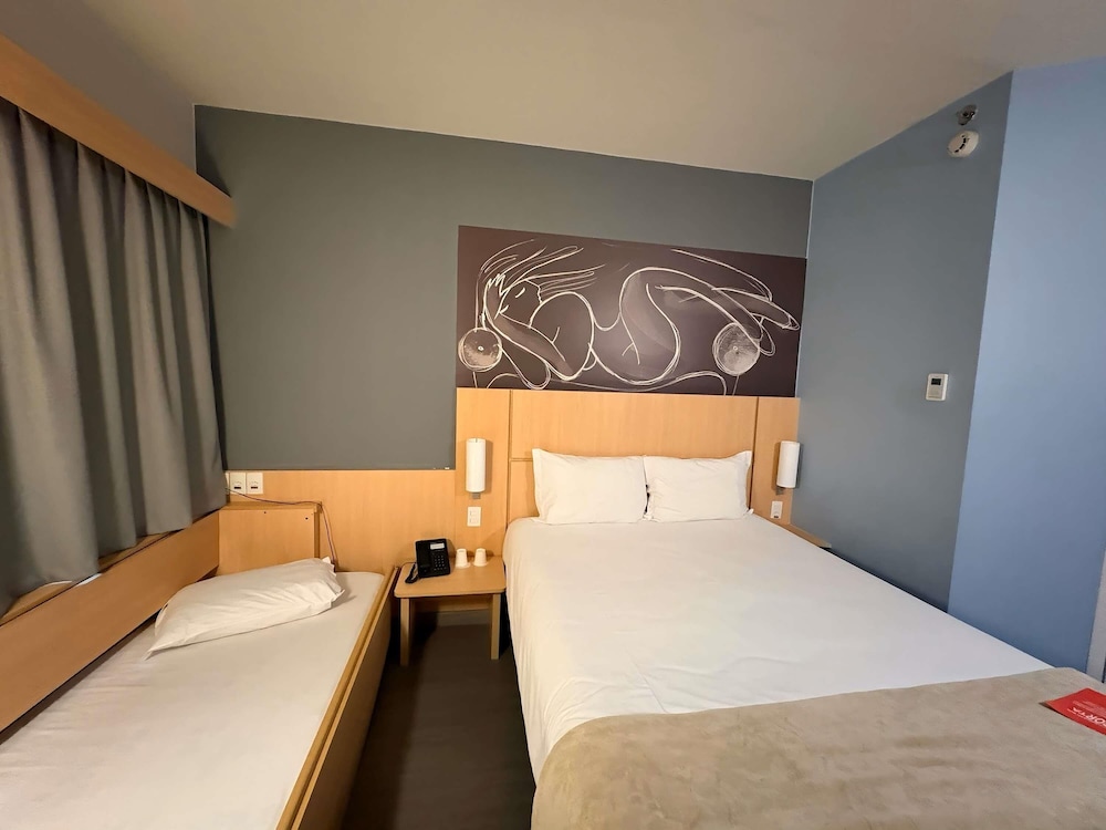 Apartamento estándar, varias camas del hotel Ibis Jundiai Shopping. Foto 1