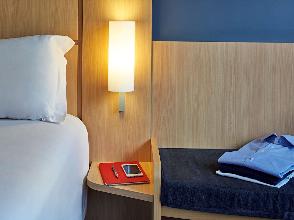Apartamento Standard con 2 camas individuales del hotel Ibis Curitiba Batel. Foto 1