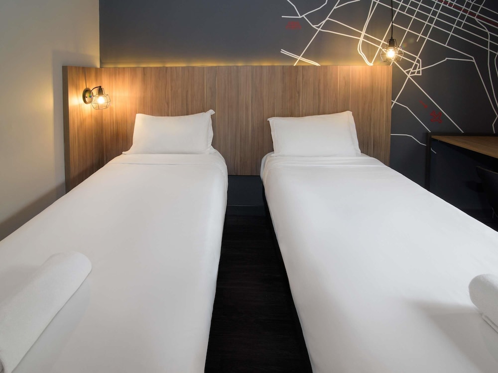 Apartamento Standard con 2 camas individuales del hotel Ibis Curitiba Batel. Foto 4