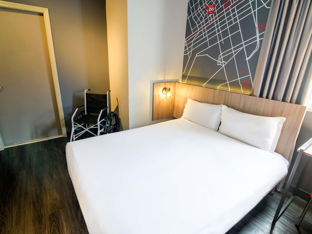 Apartamento adaptado con 1 cama doble del hotel Ibis Curitiba Batel. Foto 1