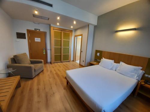 Habitación Doble Superior del hotel La Boroña. Foto 9