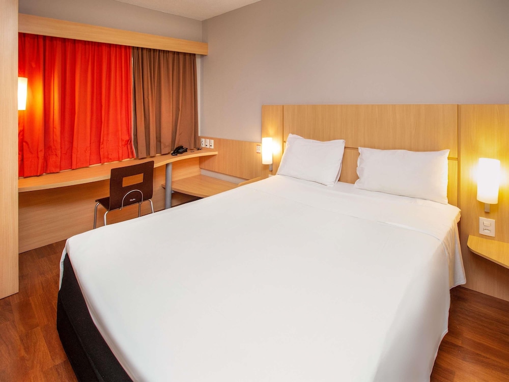 Habitación Standard con cama doble del hotel Ibis Recife Boa Viagem. Foto 8