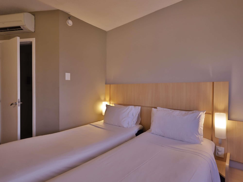 Habitacion Standard con 2 camas soltero del hotel Ibis Recife Boa Viagem. Foto 3