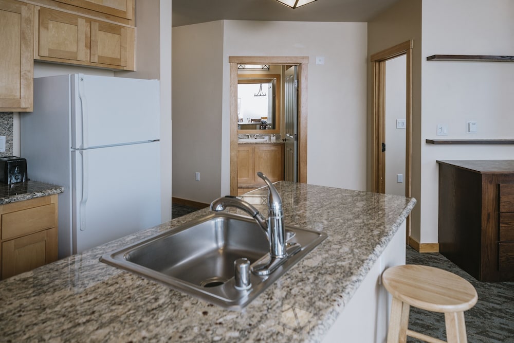 Apartamento, 2 habitaciones (Two Bedroom Condominium with 2 Kings) del hotel Juniper Springs Resort. Foto 5