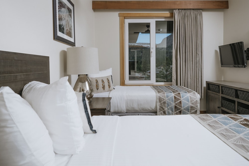 Apartamento, 2 habitaciones (Two Bedroom Condominium with 2 Twins) del hotel Juniper Springs Resort. Foto 2