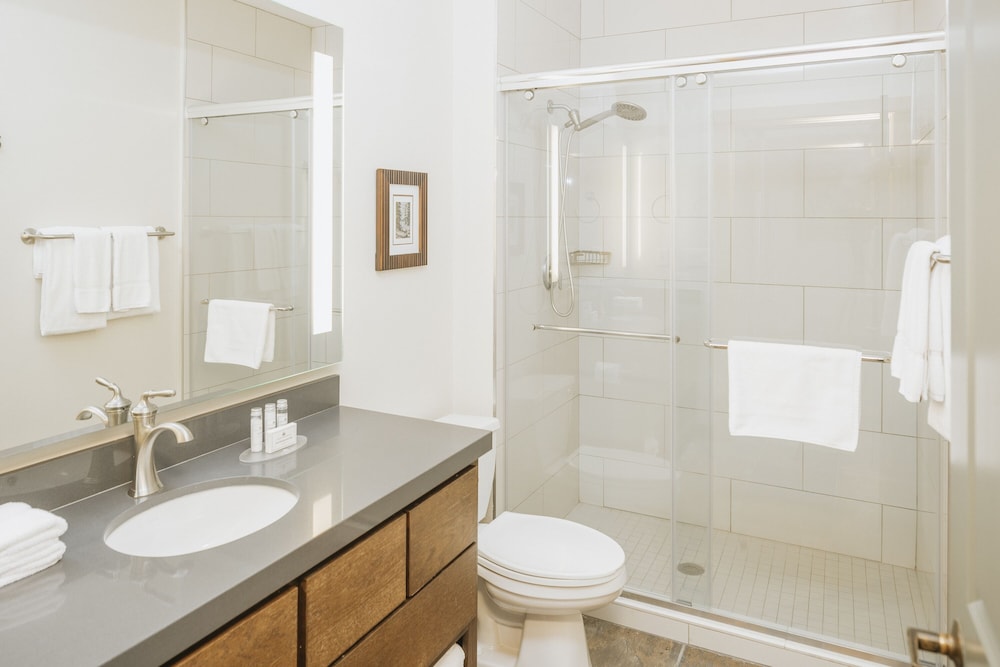 Apartamento, 2 habitaciones (Two Bedroom Condominium with 2 Twins) del hotel Juniper Springs Resort. Foto 8