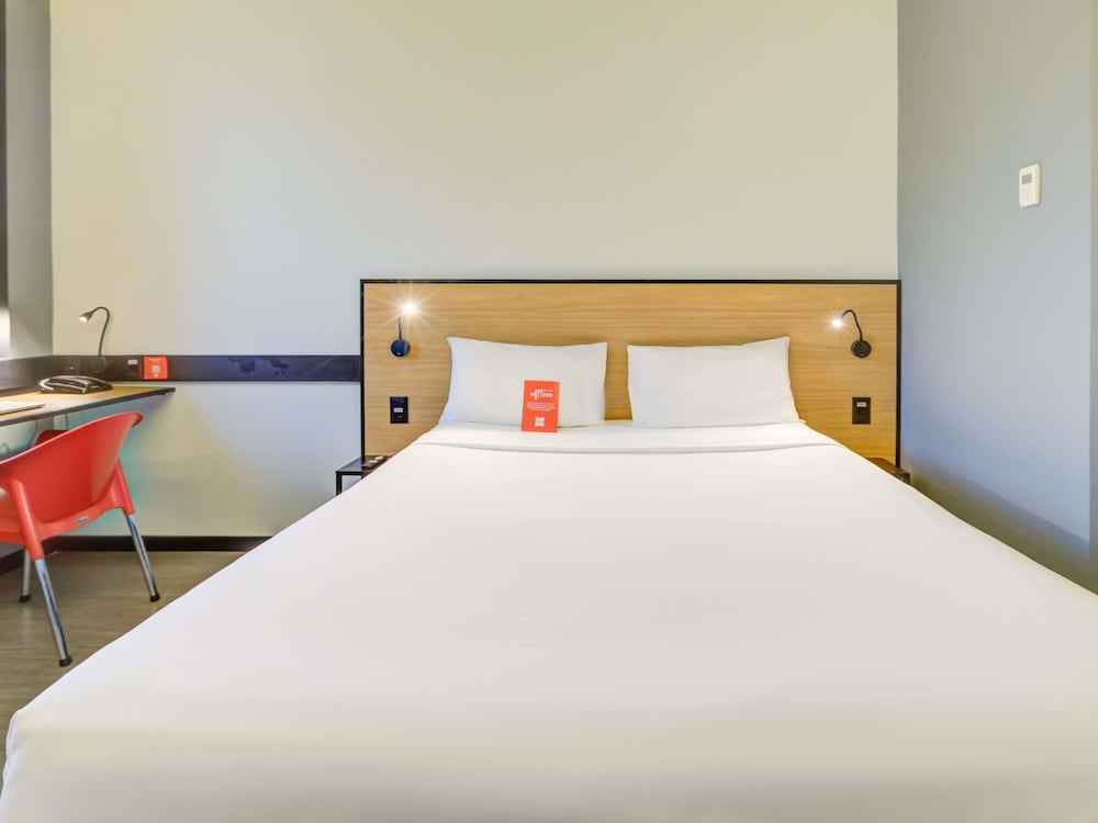 Habitación Standard con una cama doble y vistas al mar del hotel Ibis Rio De Janeiro Barra Da Tijuca