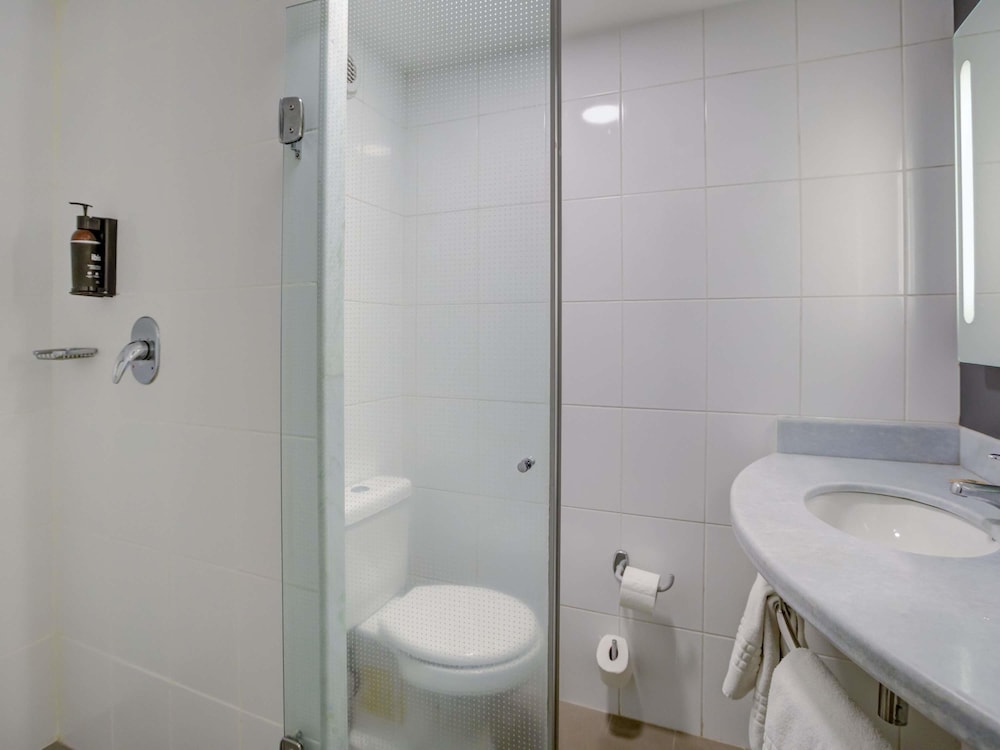Habitacion Standard con 1 cama doble del hotel Ibis Rio De Janeiro Santos Dumont. Foto 13