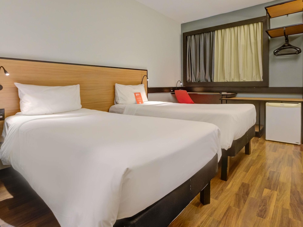 Habitación Standard con 2 camas individuales del hotel Ibis Rio De Janeiro Santos Dumont