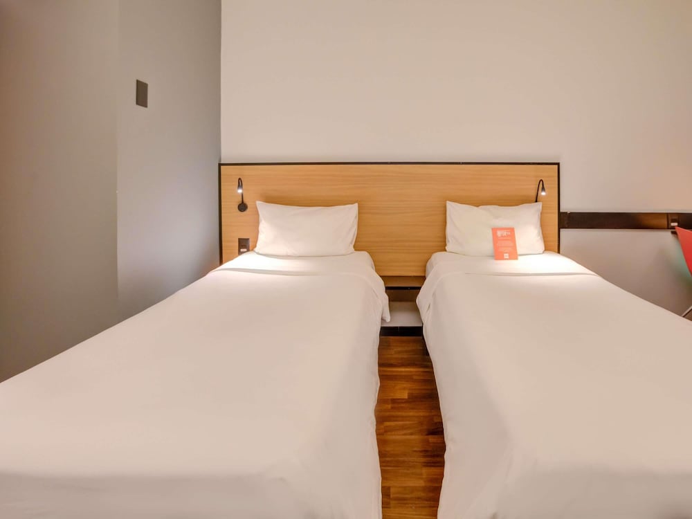 Habitación Standard con 2 camas individuales del hotel Ibis Rio De Janeiro Santos Dumont. Foto 8