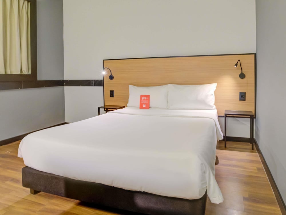 Habitación Standard adaptada con una cama doble del hotel Ibis Rio De Janeiro Santos Dumont