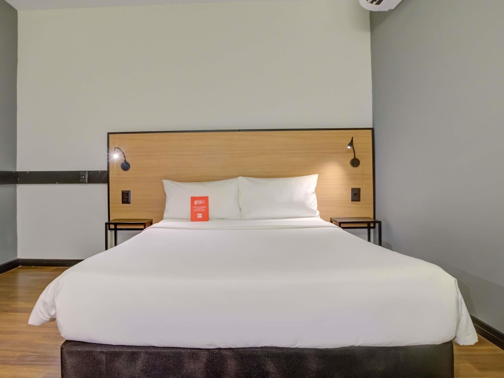 Habitación Standard adaptada con una cama doble del hotel Ibis Rio De Janeiro Santos Dumont. Foto 4