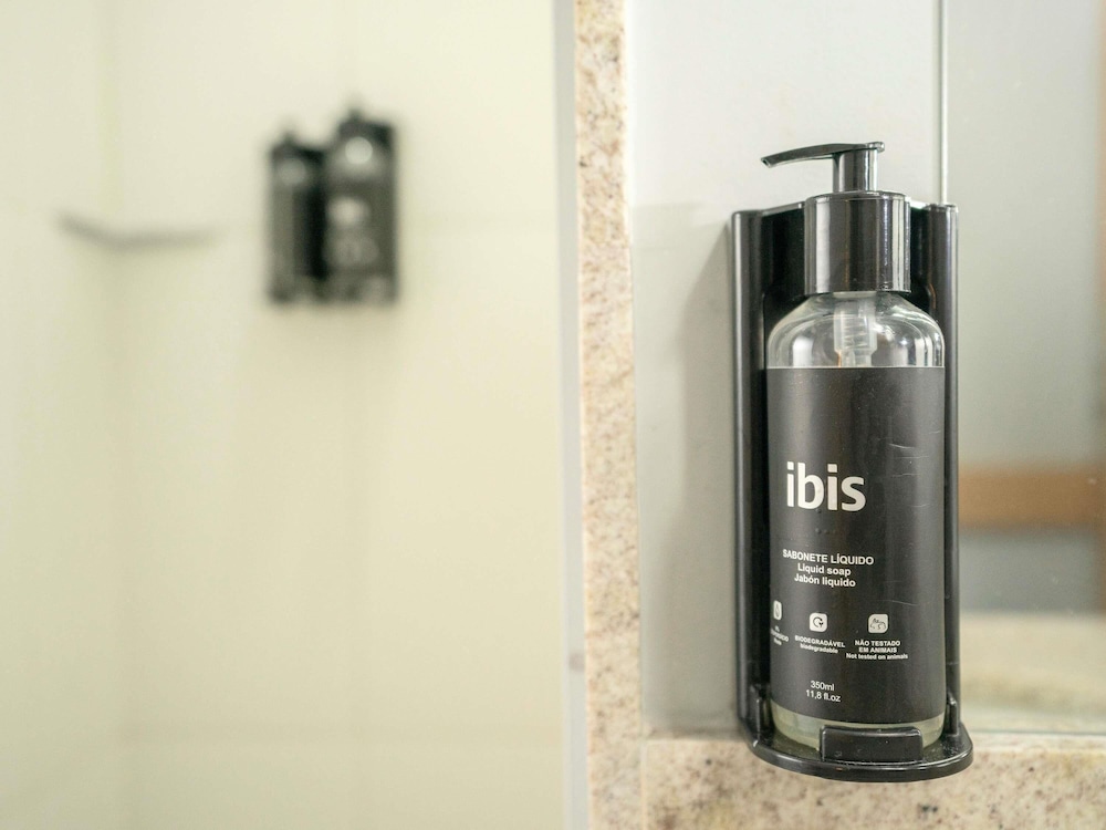 Apartamento estándar con 1 cama doble y 1 cama individual del hotel Ibis São Bernardo Do Campo. Foto 8