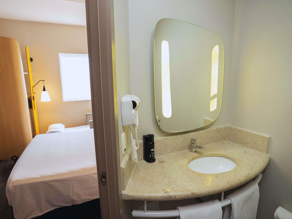 Apartamento estándar con dos camas individuales del hotel Ibis São Bernardo Do Campo. Foto 1