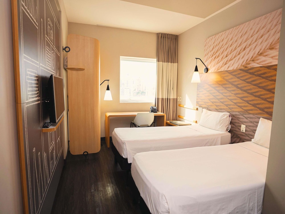 Apartamento estándar con dos camas individuales del hotel Ibis São Bernardo Do Campo. Foto 3
