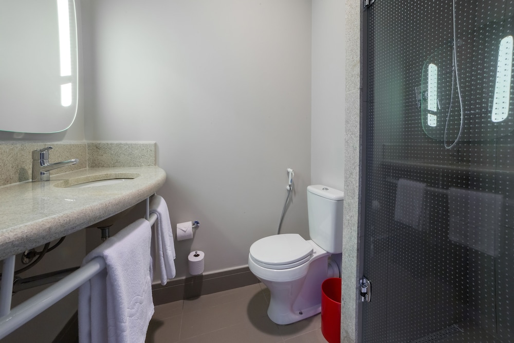 Apartamento estándar con dos camas individuales del hotel Ibis São Bernardo Do Campo. Foto 8