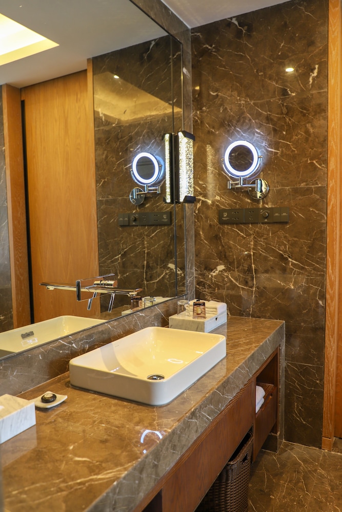HABITACIÓN SUPERIOR, 2 Camas Individuales, Balcón Privado del hotel Pullman Changbaishan Resort. Foto 4