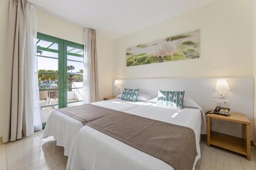 Suite Junior del hotel THB Royal. Foto 14