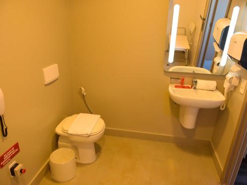 Apartamento Adaptado con cama doble del hotel Ibis Tatuí. Foto 3